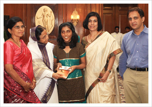Visually Impaired Girl Whose Brave Feats Impressed Smt. Pratibha Patil Pratibha Patil