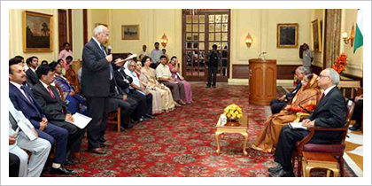 Smt. Pratibha Patil at Seychelles and South Africa