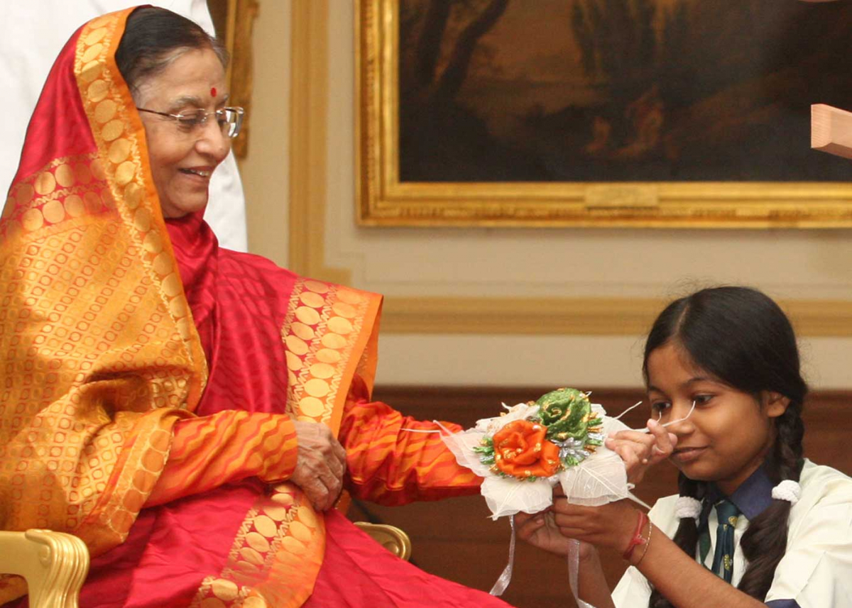Raksha Bandhan - 2010 Pratibha Patil- raksha bandhan greetings